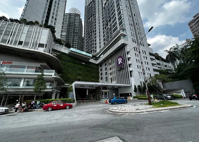 Eclipse Suites Robertson Bukit Bintang